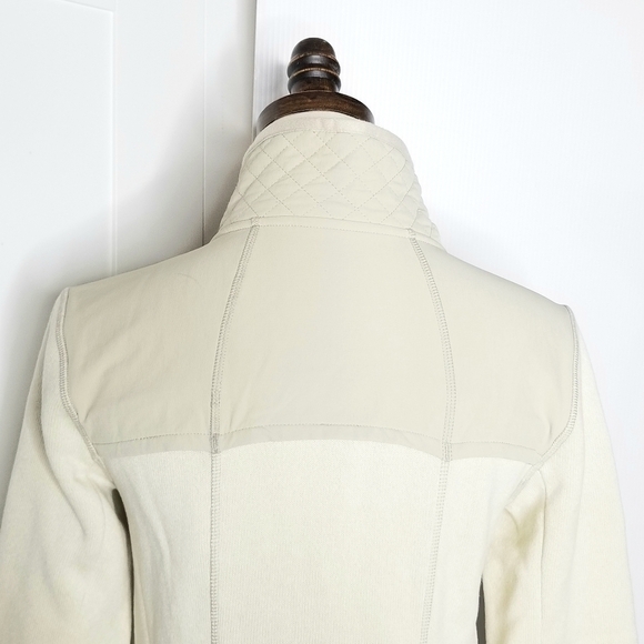 Athleta Womens Small Biege Truckee Active Outdoor Performance Gorpcore Jacket - Picture 11 of 15